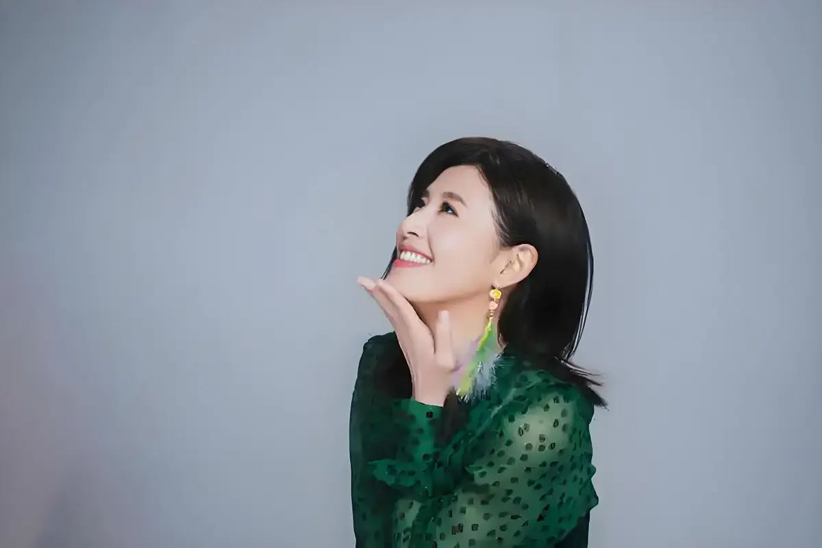 90年代老歌怀旧一人一首成名曲歌单：华语流行经典歌手成名曲，好听歌曲百听不厌100首